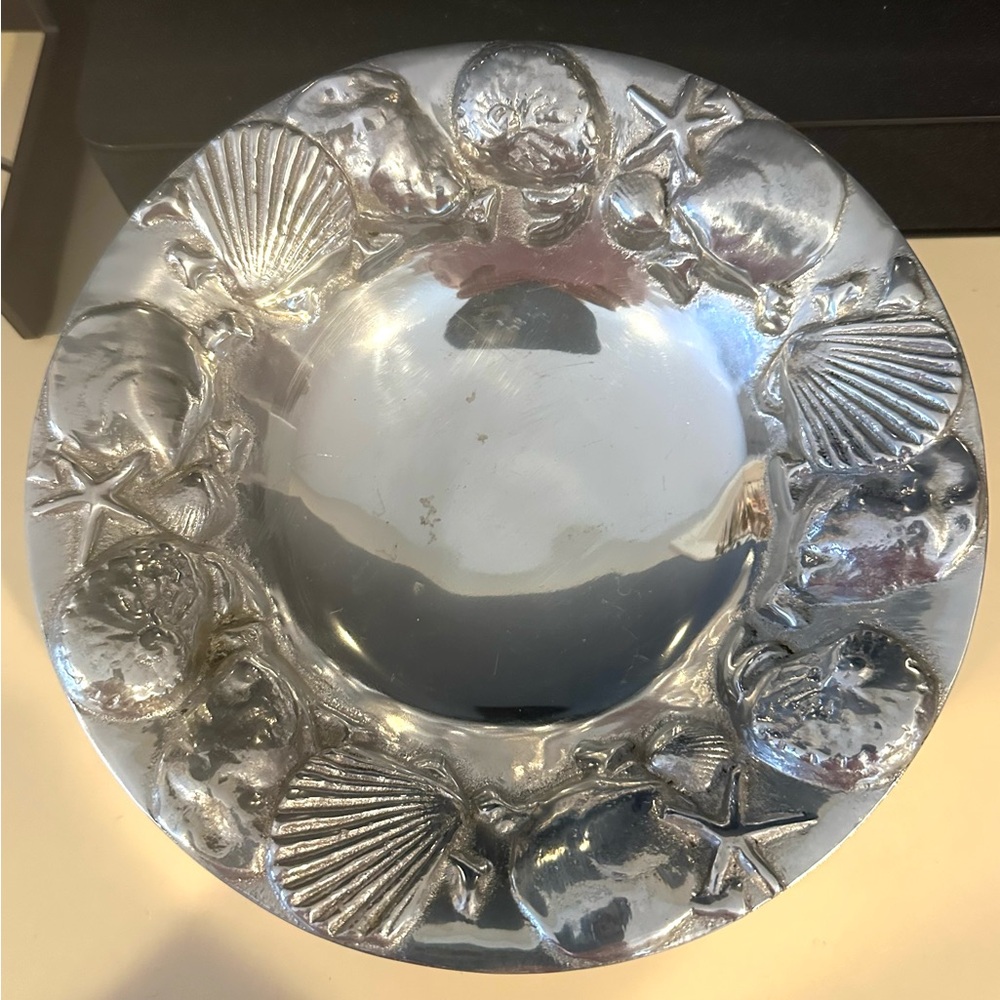 MARIPOSA SERVING RELIEF BOWL COASTAL SEASHORE SHELLS STARFISH MEXICO SIGNED HTF